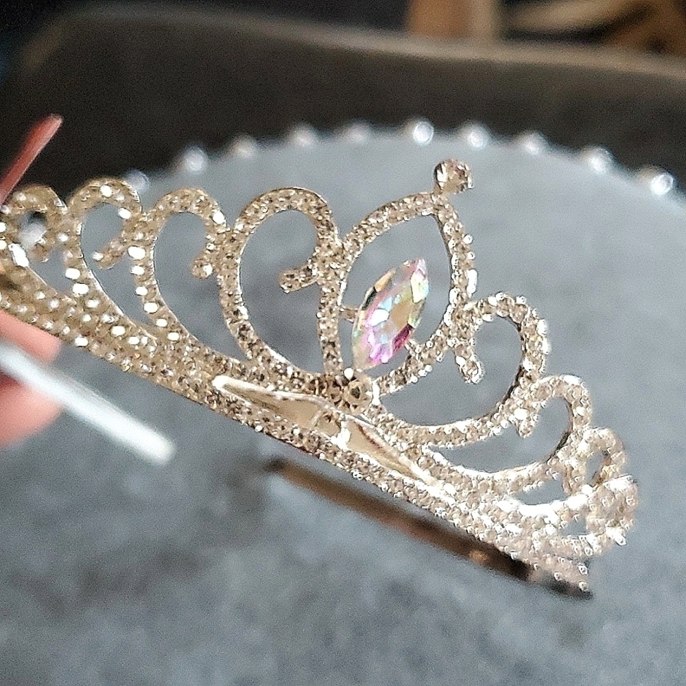 Regal Tiara Austrian Crystal Magic Glass